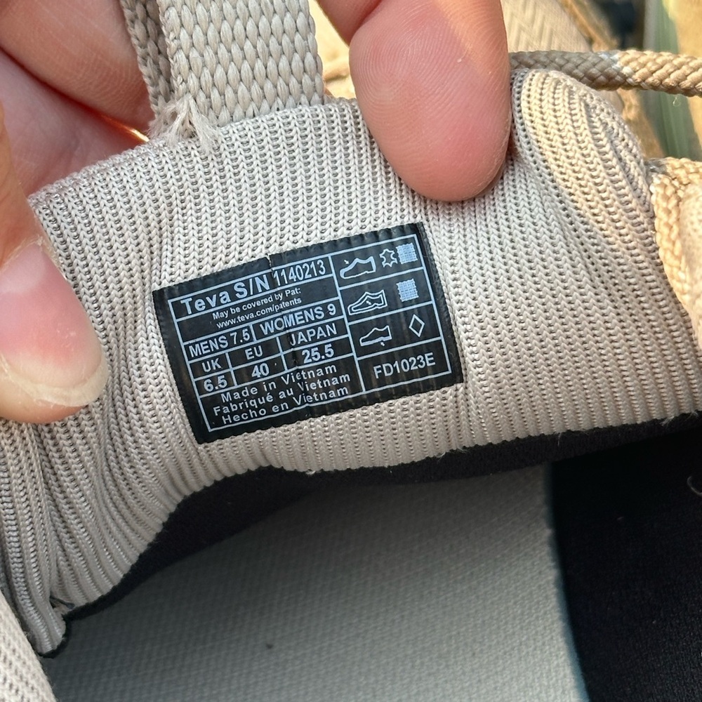 TEVA Terrawave Sneakers Unisex women’s 9 men’s 7.5 hiking shoes sport camp hunt - Picture 14 of 16